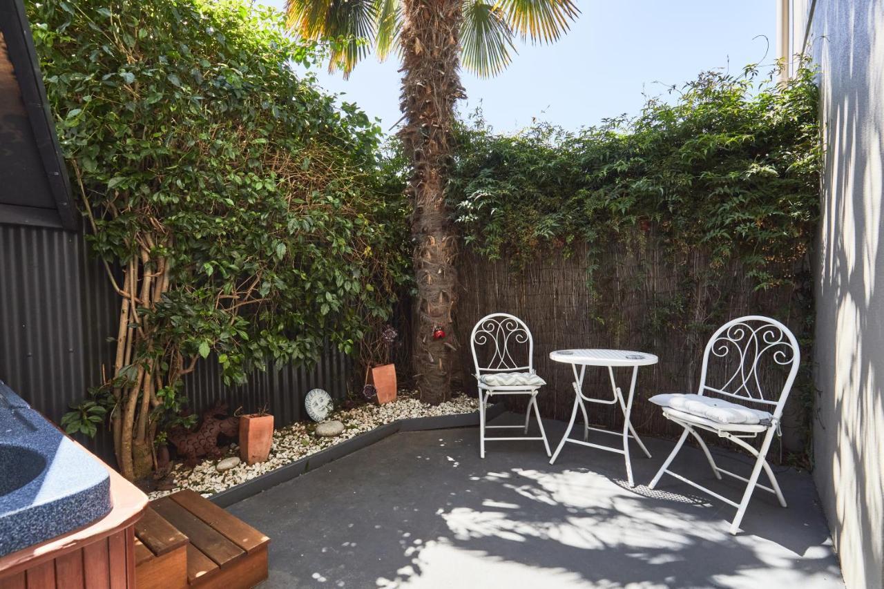 Blenheim Palms Motel Kültér fotó