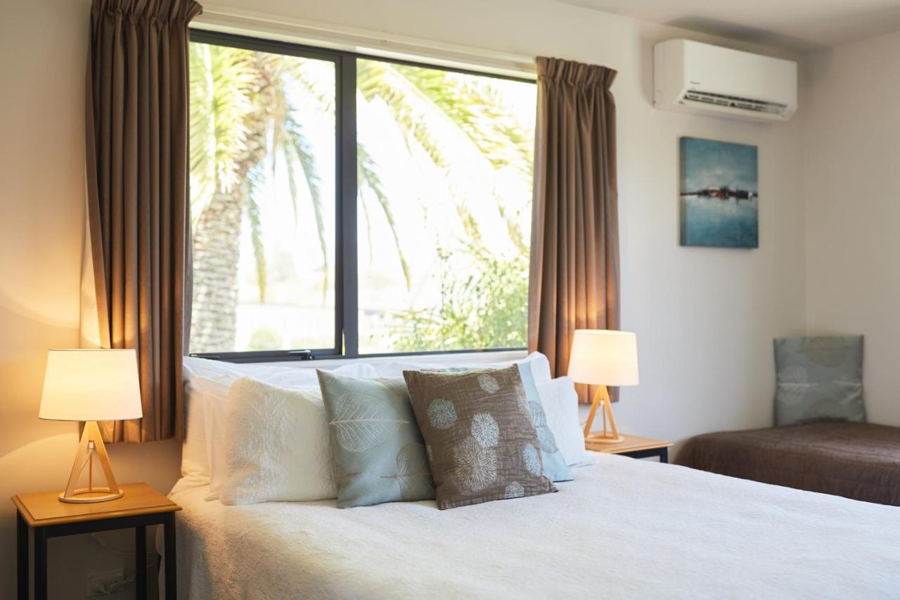 Blenheim Palms Motel Kültér fotó