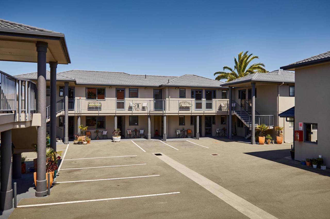 Blenheim Palms Motel Kültér fotó
