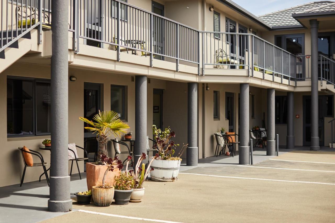 Blenheim Palms Motel Kültér fotó